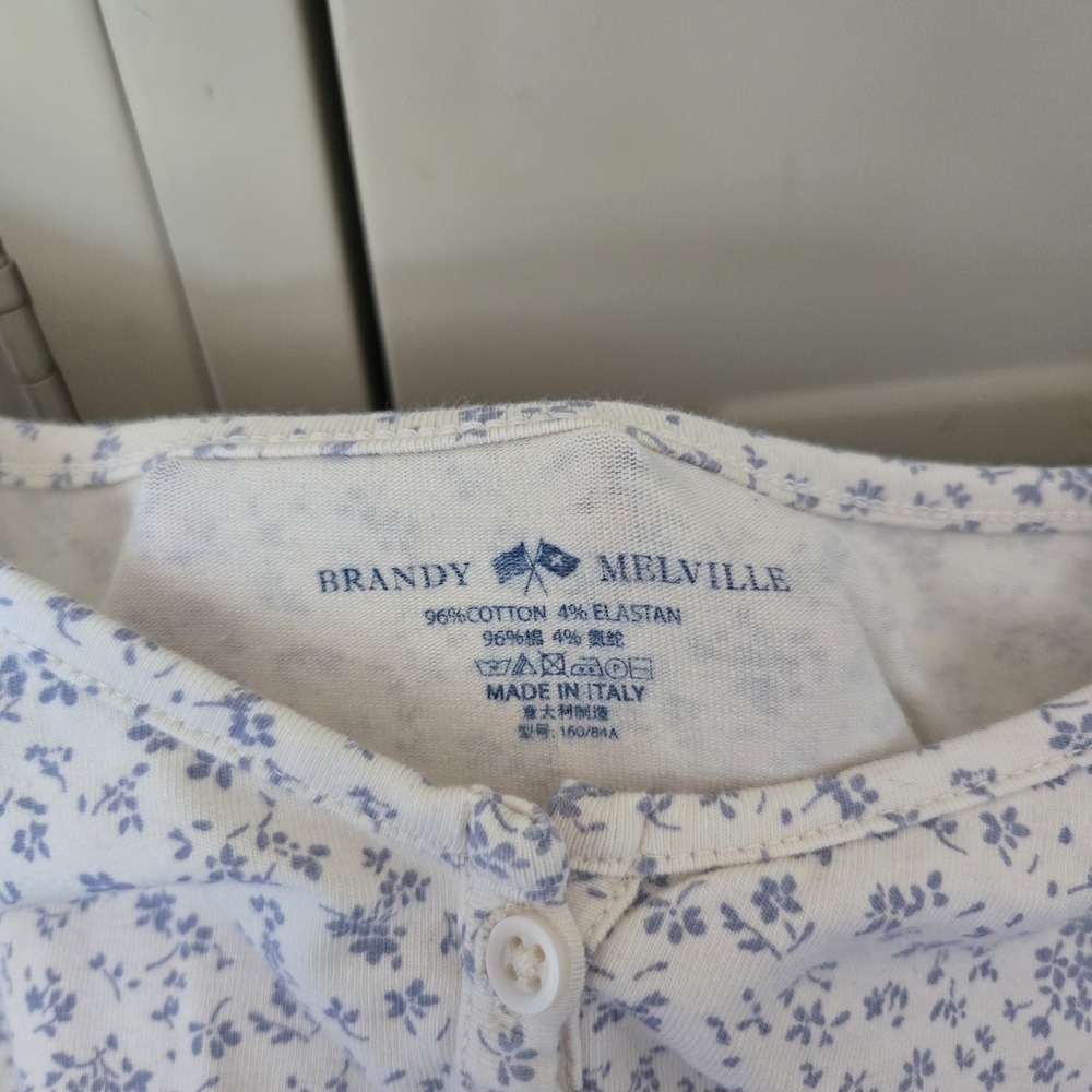 Brandy Melville Blue Floral Camisole - Picture 2 of 3